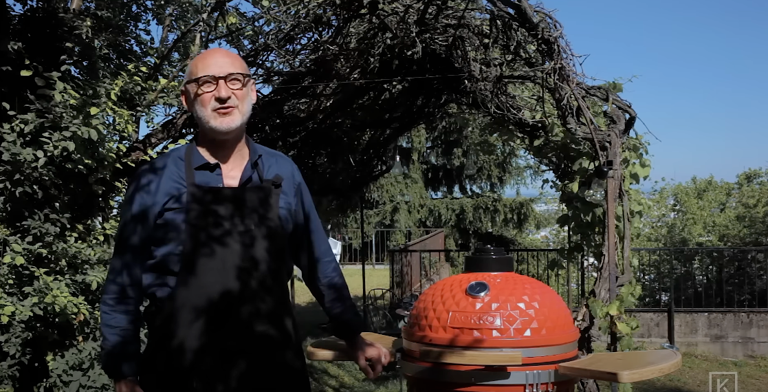 Carica video: