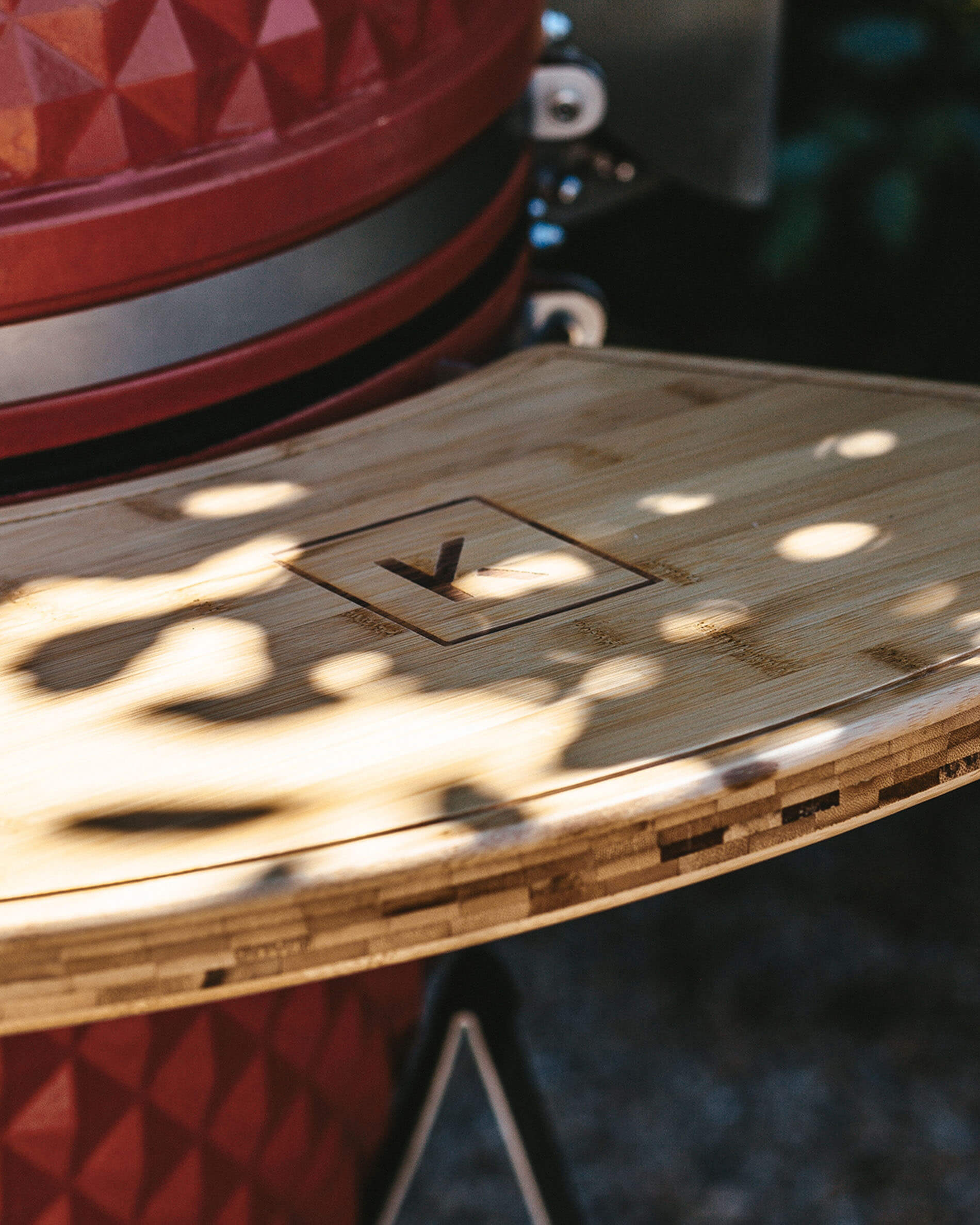 Vassoio in legno per kamado Kokko