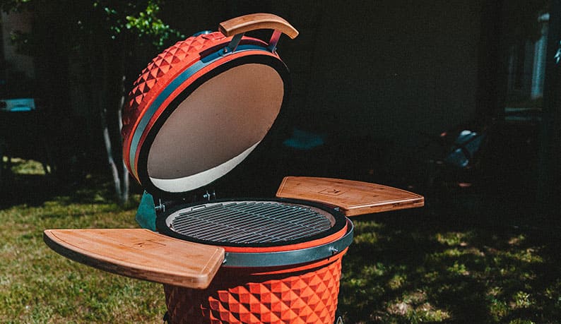 Kamado Kokko rosso aperto