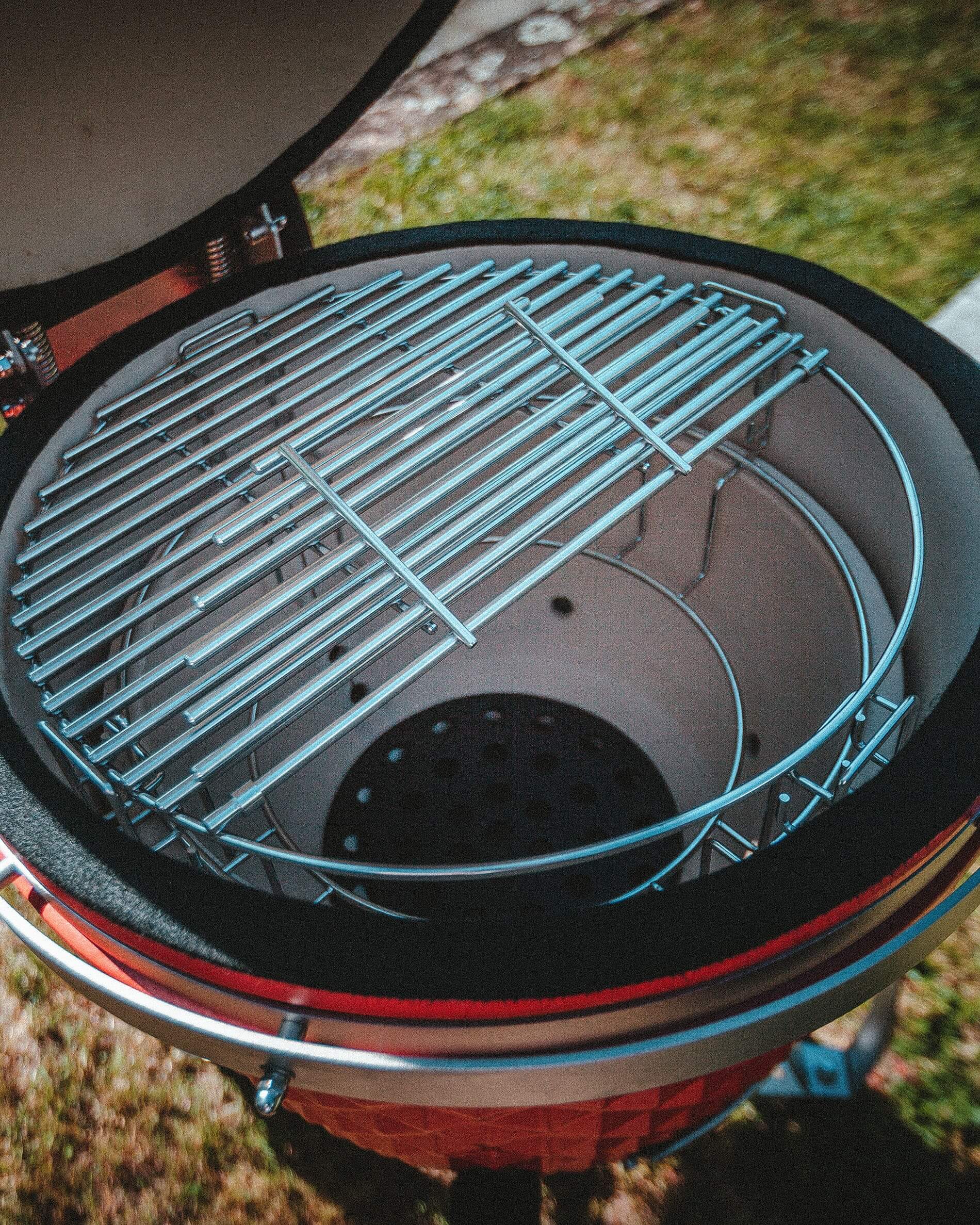 Sistema di supporto per griglia di cottura in acciaio inox per kamado.